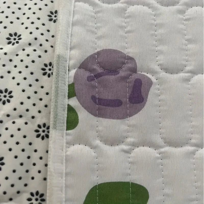 🌸 SnuggleShield Bed Pad – Waterproof & Reusable